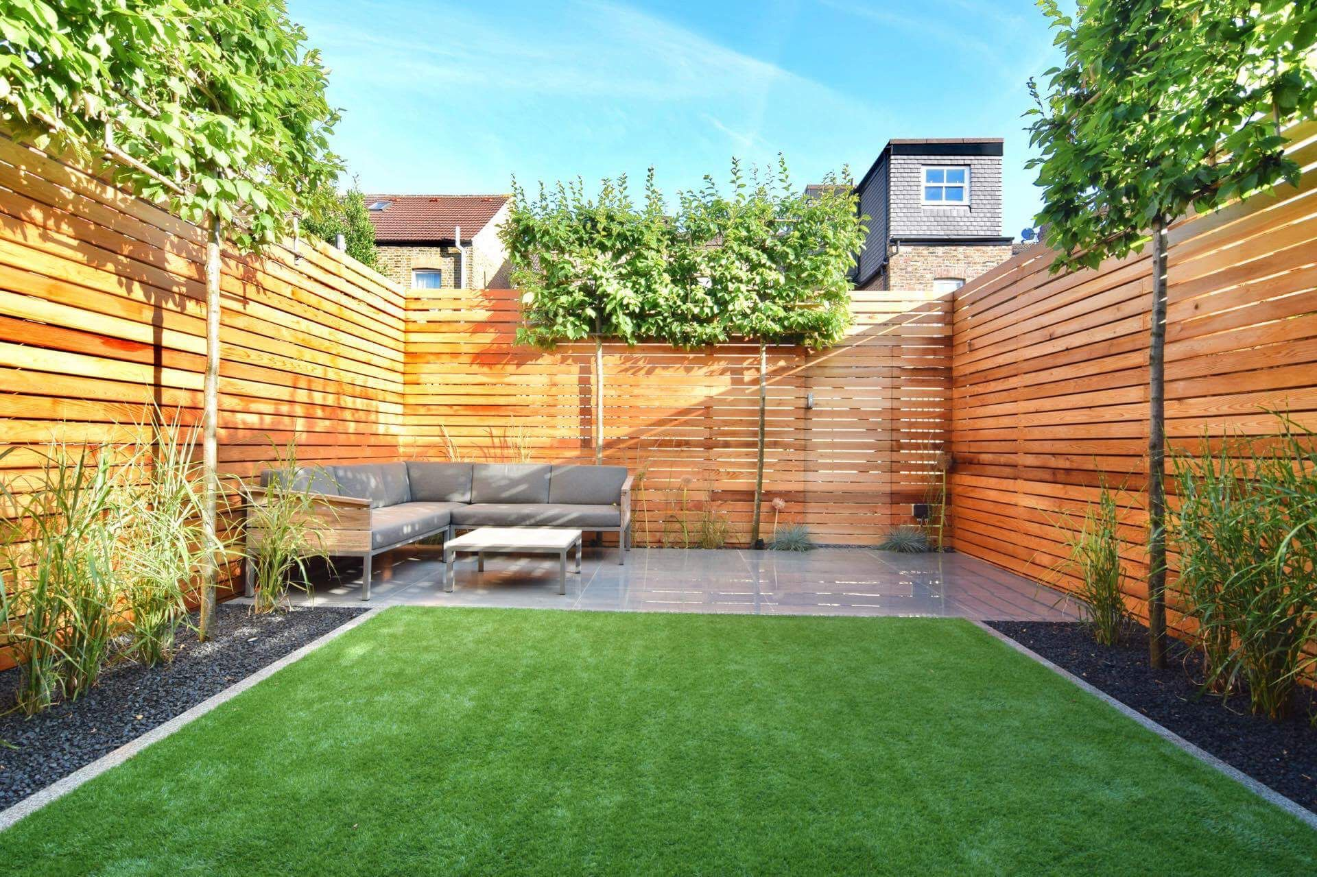 Artificial Lawn, Sandbanks